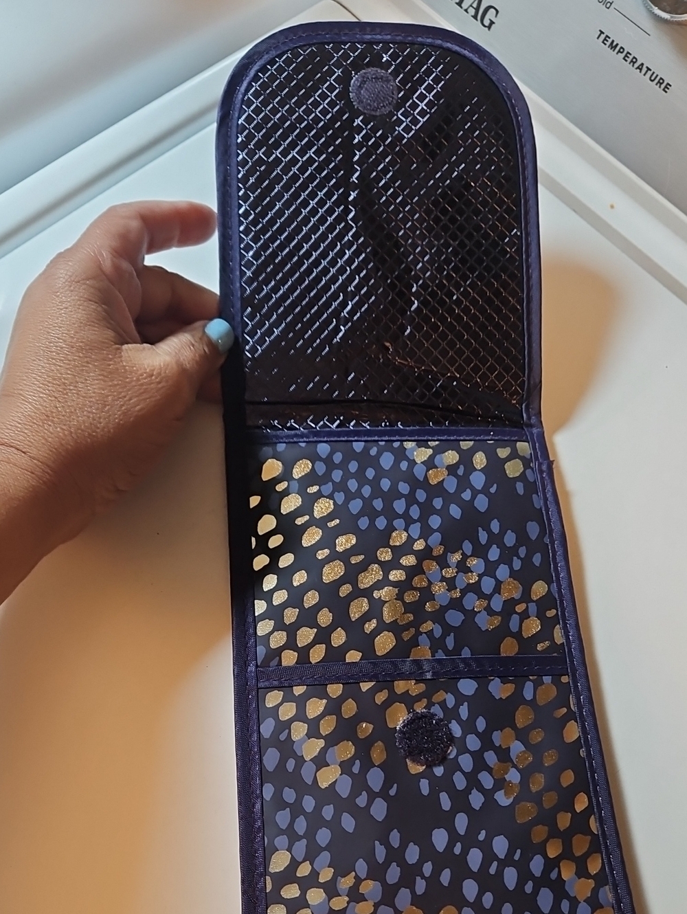 Pouch - MONAT - Picture 4 of 4